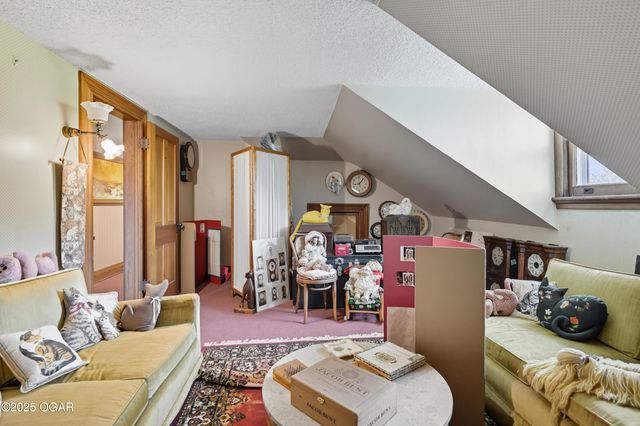 1335 S Main Street, Carthage, MO 64836