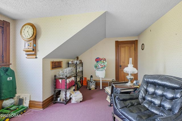 1335 S Main Street, Carthage, MO 64836