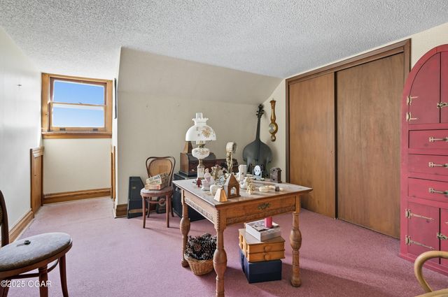 1335 S Main Street, Carthage, MO 64836