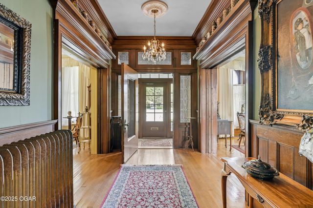 1335 S Main Street, Carthage, MO 64836