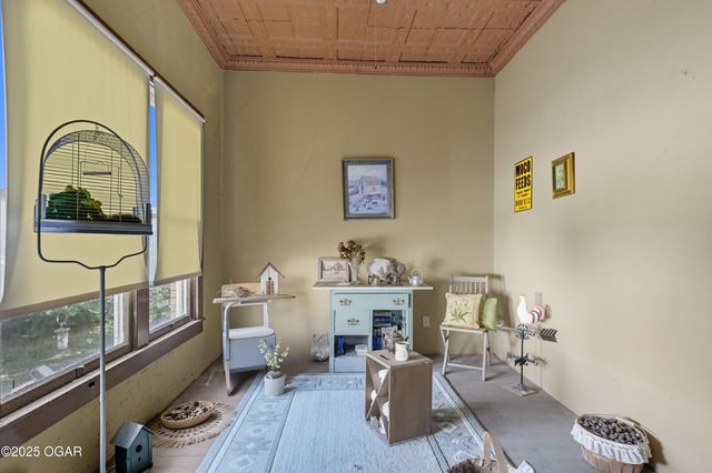 1335 S Main Street, Carthage, MO 64836