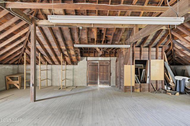 1335 S Main Street, Carthage, MO 64836