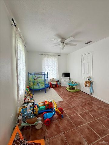 820 S 21st Avenue, Edinburg, TX 78539