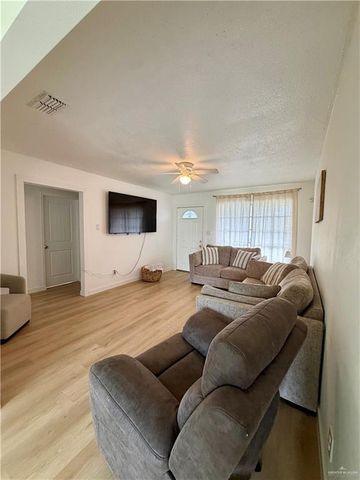 820 S 21st Avenue, Edinburg, TX 78539