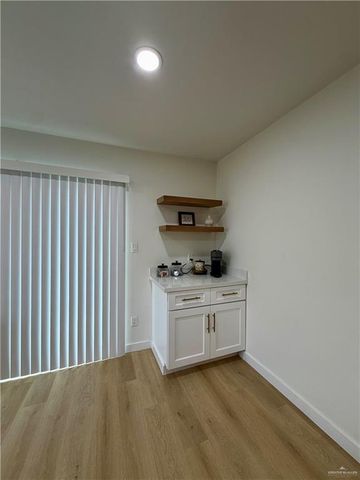 820 S 21st Avenue, Edinburg, TX 78539