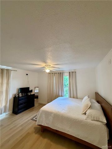 820 S 21st Avenue, Edinburg, TX 78539