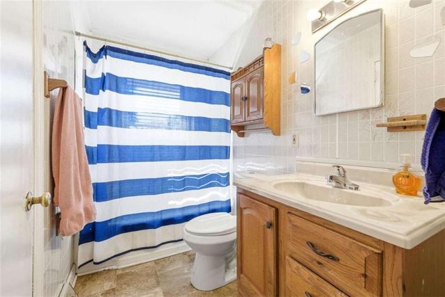 27 Hilltop Lane, Toccoa, GA 30577