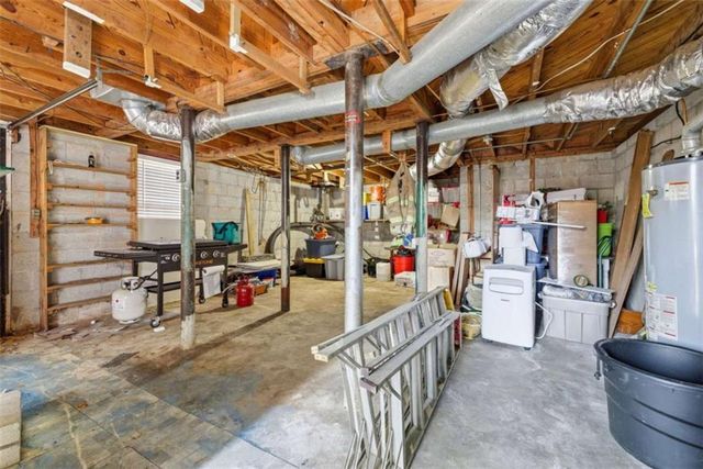 27 Hilltop Lane, Toccoa, GA 30577