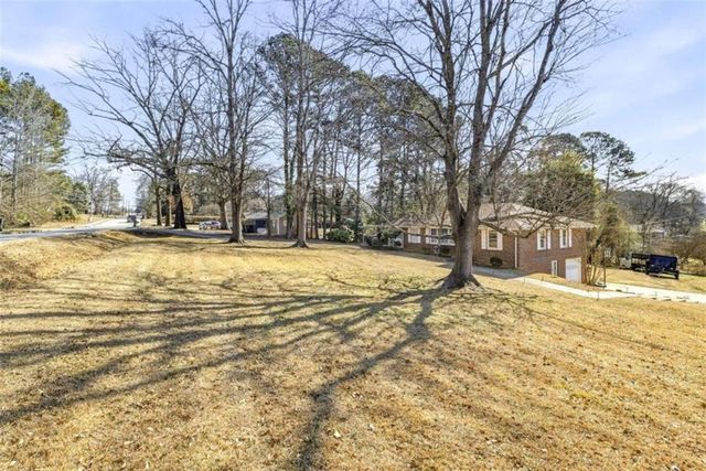 27 Hilltop Lane, Toccoa, GA 30577