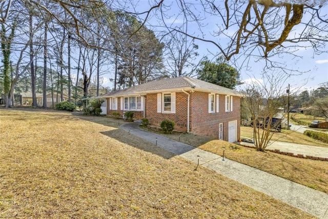 27 Hilltop Lane, Toccoa, GA 30577