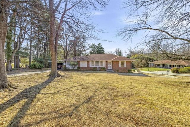 27 Hilltop Lane, Toccoa, GA 30577