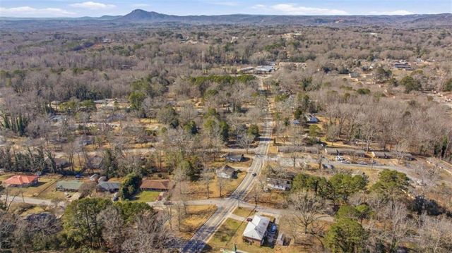 27 Hilltop Lane, Toccoa, GA 30577