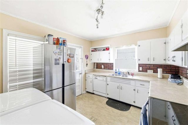 27 Hilltop Lane, Toccoa, GA 30577