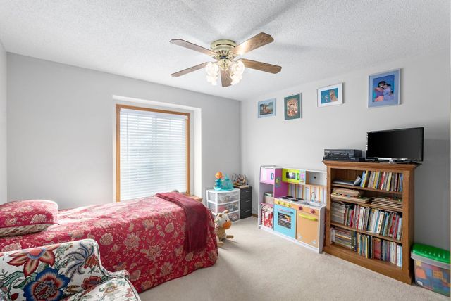 1 N Valley Oaks Ct., Valley Center, KS 67147