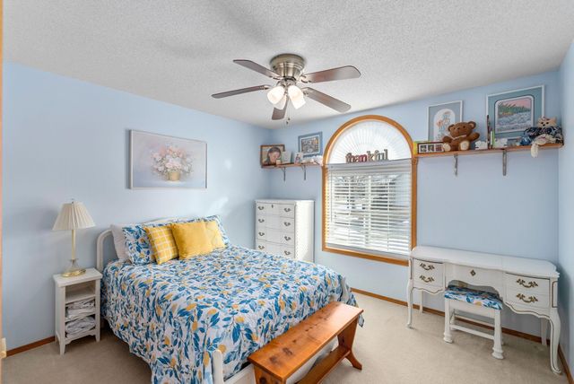 1 N Valley Oaks Ct., Valley Center, KS 67147