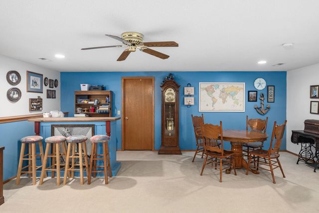 1 N Valley Oaks Ct., Valley Center, KS 67147