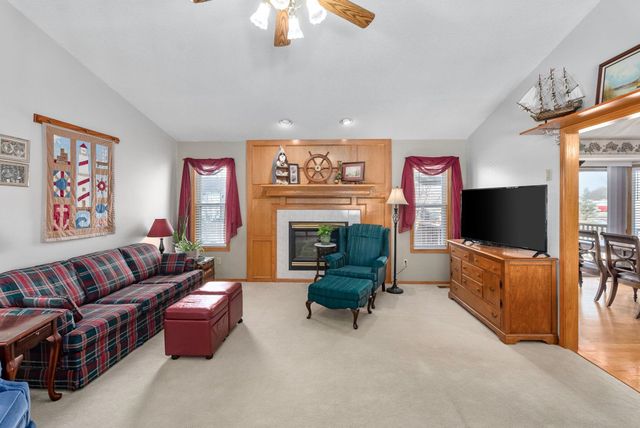 1 N Valley Oaks Ct., Valley Center, KS 67147