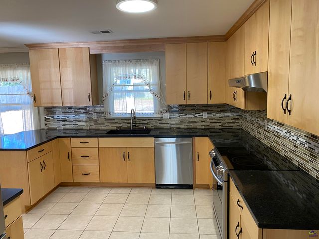 1716 Green Streets, Warner Robins, GA 31093