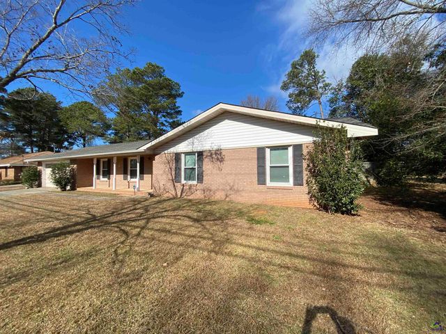 1716 Green Streets, Warner Robins, GA 31093