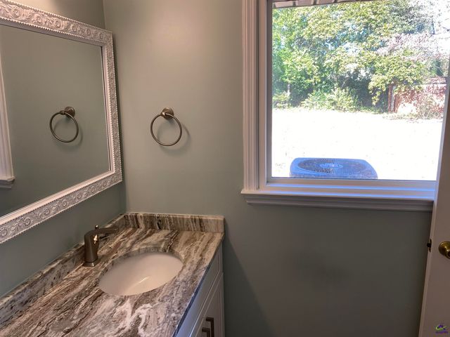 1716 Green Streets, Warner Robins, GA 31093