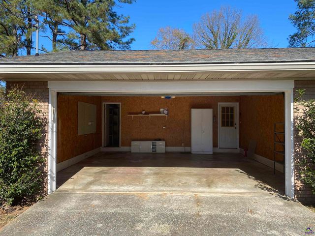 1716 Green Streets, Warner Robins, GA 31093