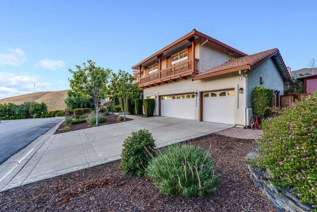 1105 Peacock Creek Drive, Clayton, CA 94517