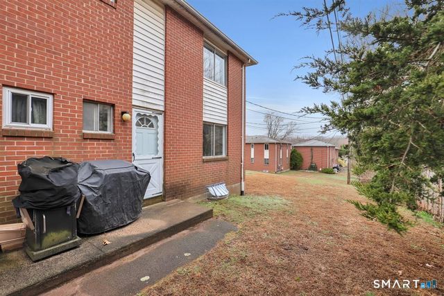 273 Queen Street 5D, Southington, CT 06489