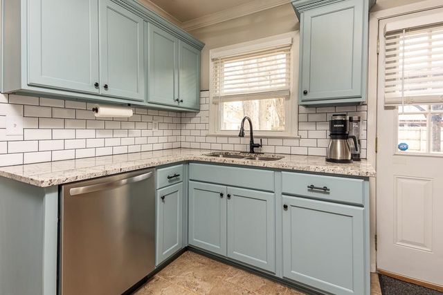 5112 WHITECLIFF DR, Memphis, TN 38117