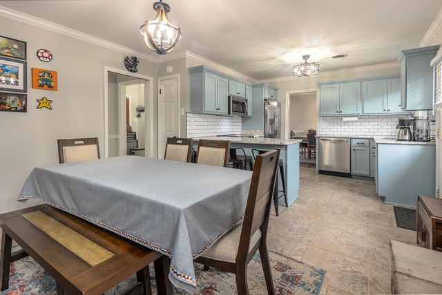 5112 WHITECLIFF DR, Memphis, TN 38117