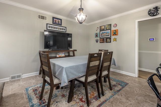 5112 WHITECLIFF DR, Memphis, TN 38117