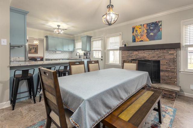 5112 WHITECLIFF DR, Memphis, TN 38117