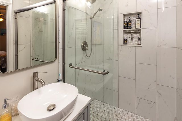 5112 WHITECLIFF DR, Memphis, TN 38117