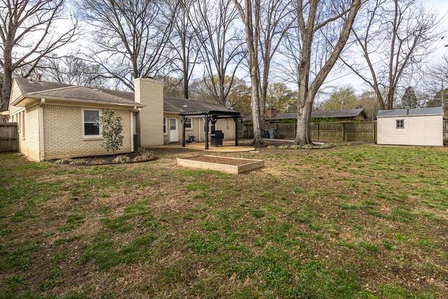 5112 WHITECLIFF DR, Memphis, TN 38117