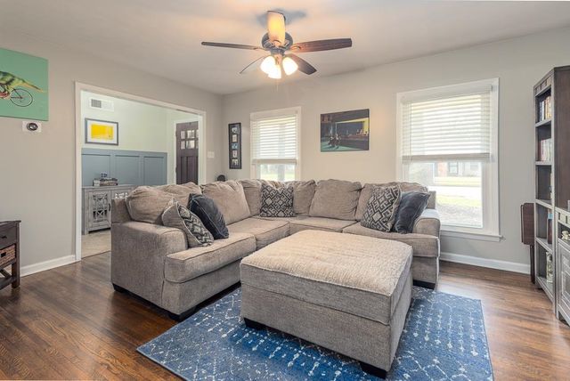 5112 WHITECLIFF DR, Memphis, TN 38117