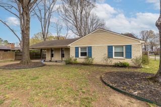 5112 WHITECLIFF DR, Memphis, TN 38117