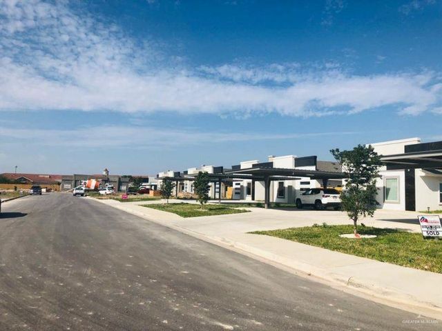 909 W Carmel Avenue 3, Pharr, TX 78577