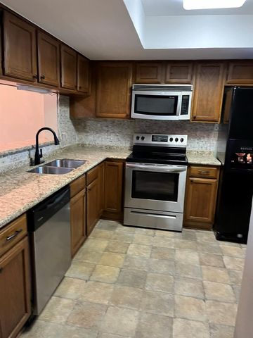 4444 Victory Drive 1302, Houston, TX 77088
