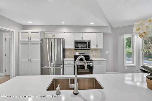 9103 Bridge Street, Dimondale, MI 48821