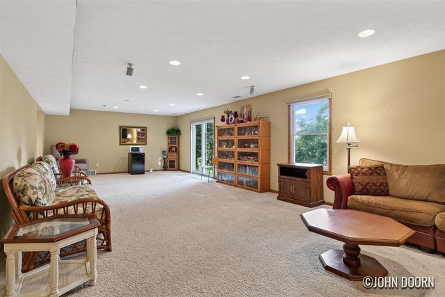 4808 Paramount Drive, Grand Rapids, MI 49525
