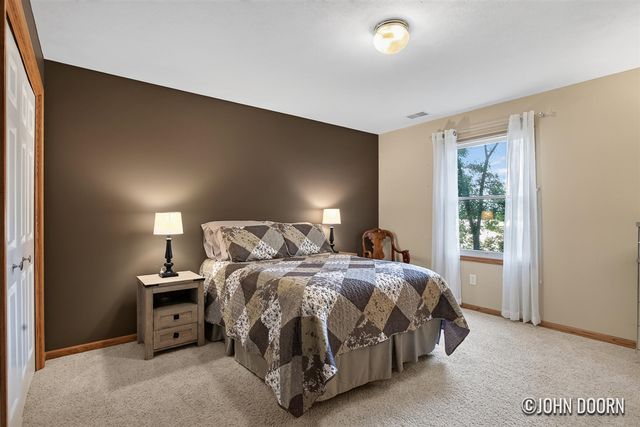 4808 Paramount Drive, Grand Rapids, MI 49525