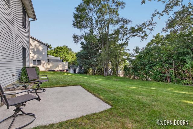 4808 Paramount Drive, Grand Rapids, MI 49525