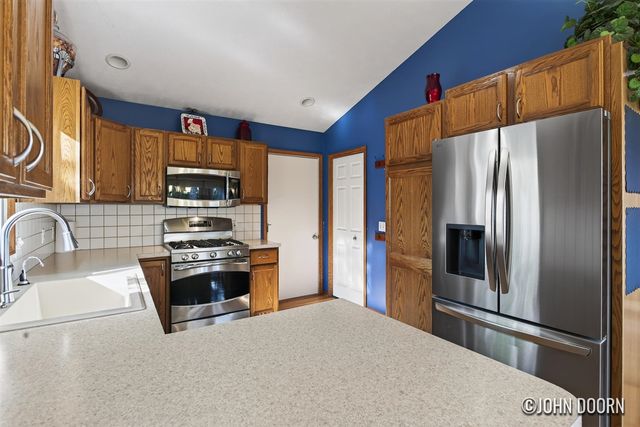 4808 Paramount Drive, Grand Rapids, MI 49525