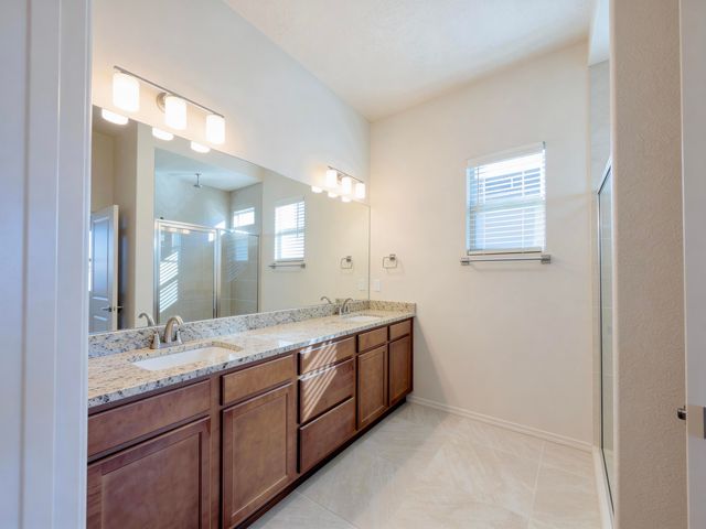 151 Fernleaf Court NW, Albuquerque, NM 87107