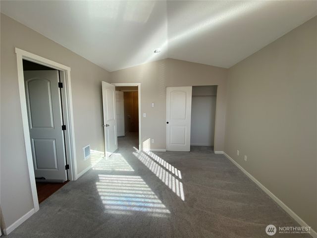 19905 100th Avenue Ct E, Graham, WA 98338