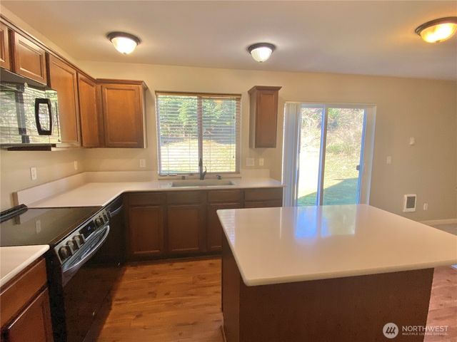 19905 100th Avenue Ct E, Graham, WA 98338