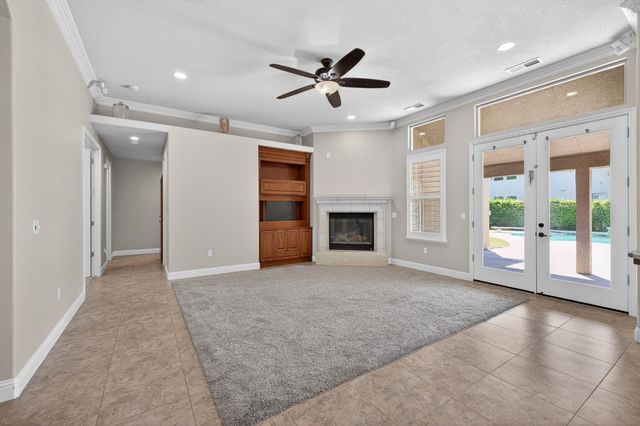 2883 22nd Court, Kingsburg, CA 93631