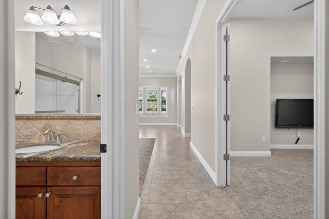 2883 22nd Court, Kingsburg, CA 93631