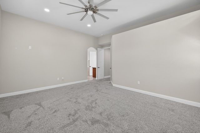 2883 22nd Court, Kingsburg, CA 93631