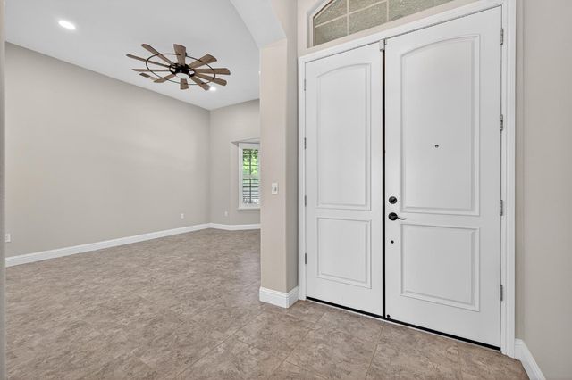 2883 22nd Court, Kingsburg, CA 93631