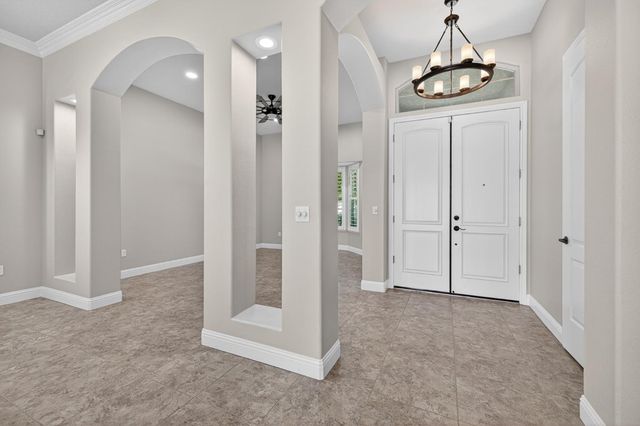 2883 22nd Court, Kingsburg, CA 93631